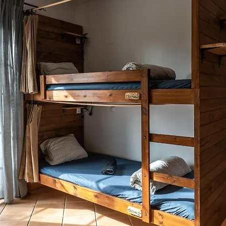 Aldeia Caicara Surf House Hostel