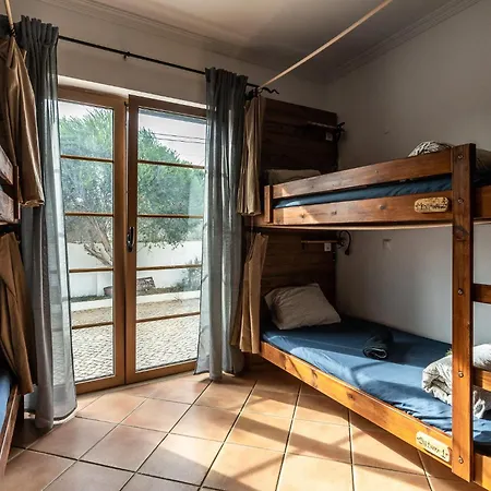 Aldeia Caicara Surf House Hostel *