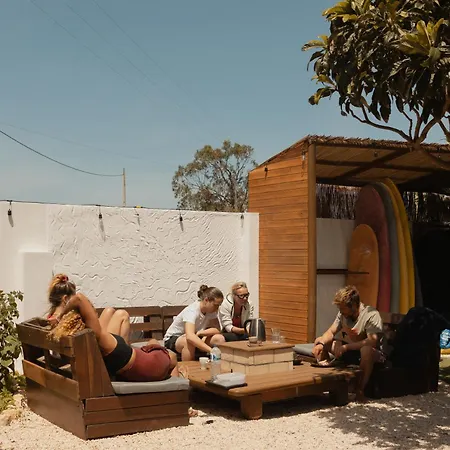 Aldeia Caicara Surf House * Sagres