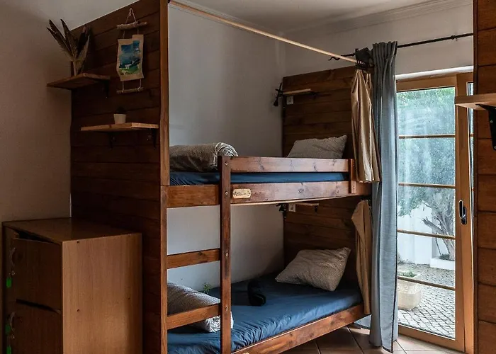 Aldeia Caicara Surf House Sagres