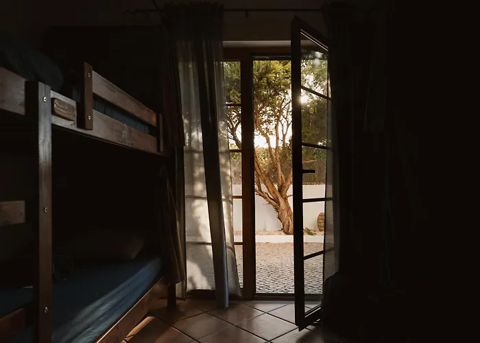 Aldeia Caicara Surf House Sagres
